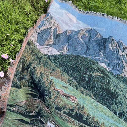 HomeTaro Alpine Landscape Cotton Tapestry