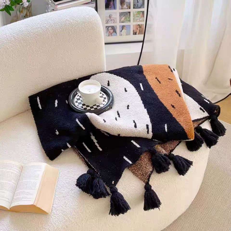 HomeTaro Cactus-Pattern Knit Throw Blanket